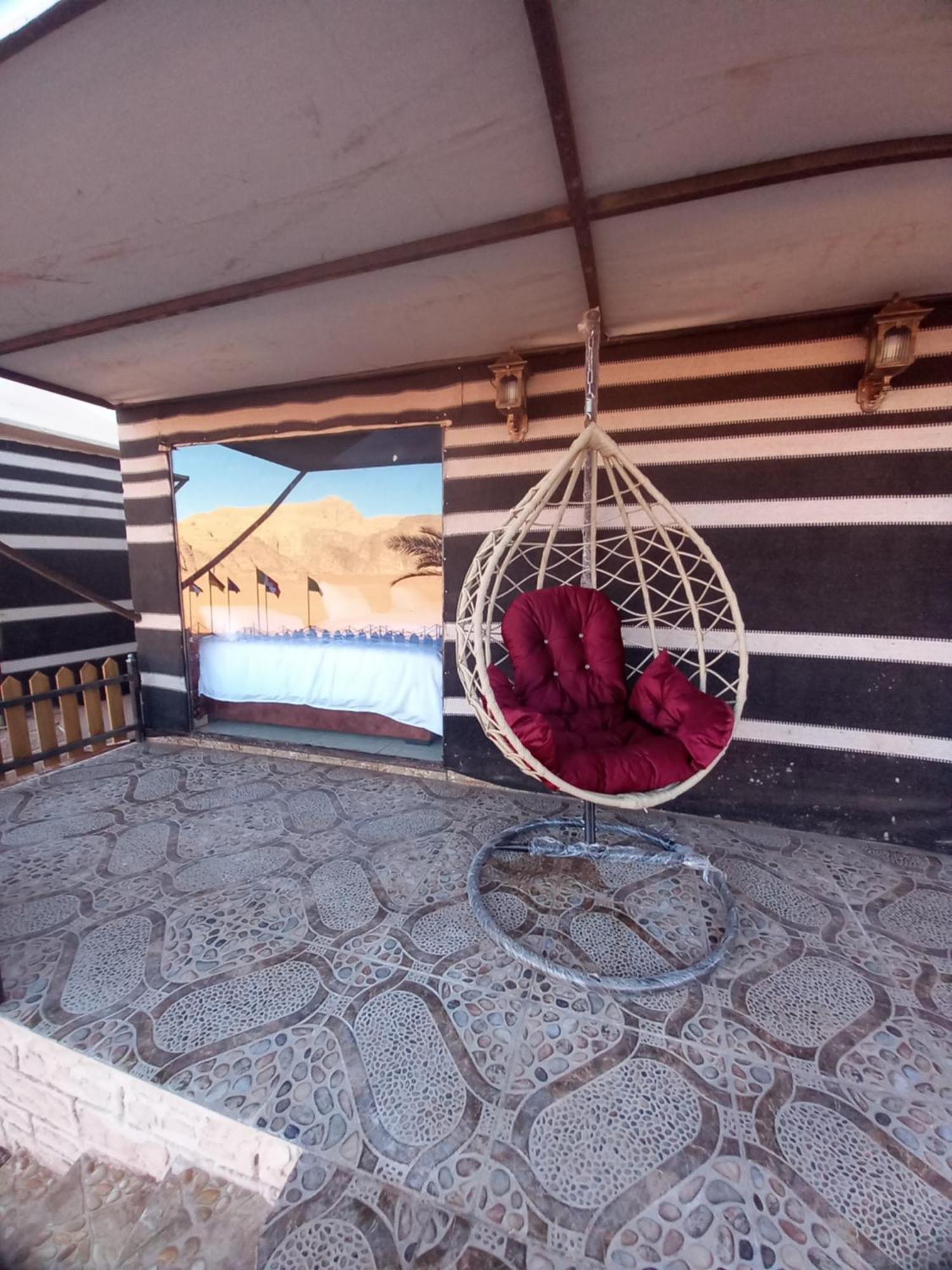 Falling Stars Camp Wadi Rum Buitenkant foto